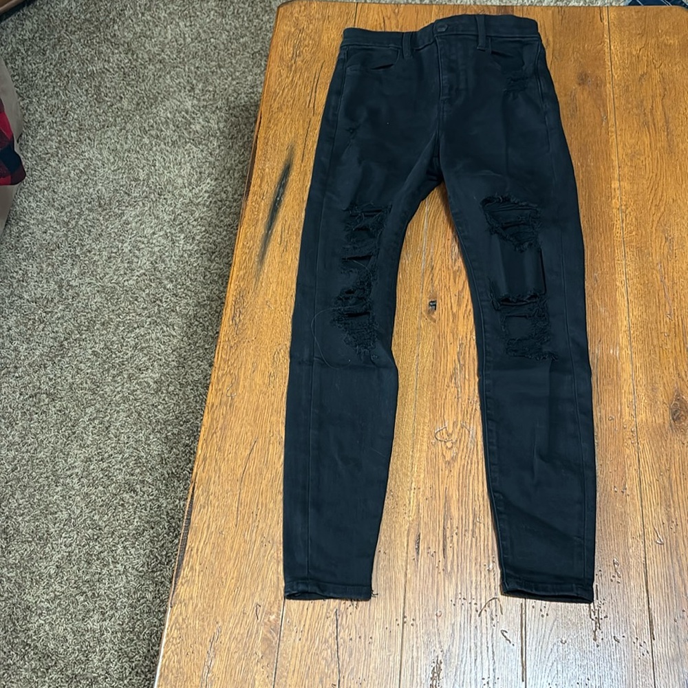 American eagle ripped jeans size 4